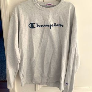 Champion Grey Crewneck Sweatshirt size L